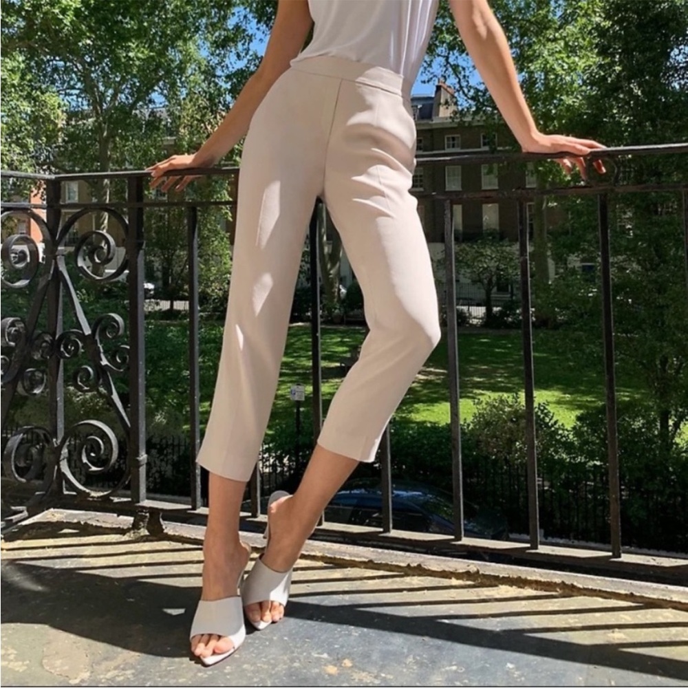 Aritzia Cream Cropped Trousers